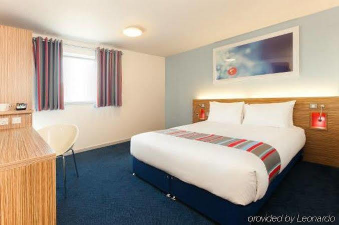 Travelodge Bristol Central Anchor Road Ngoại thất bức ảnh