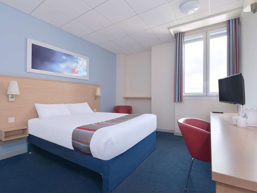 Travelodge Bristol Central Anchor Road Phòng bức ảnh